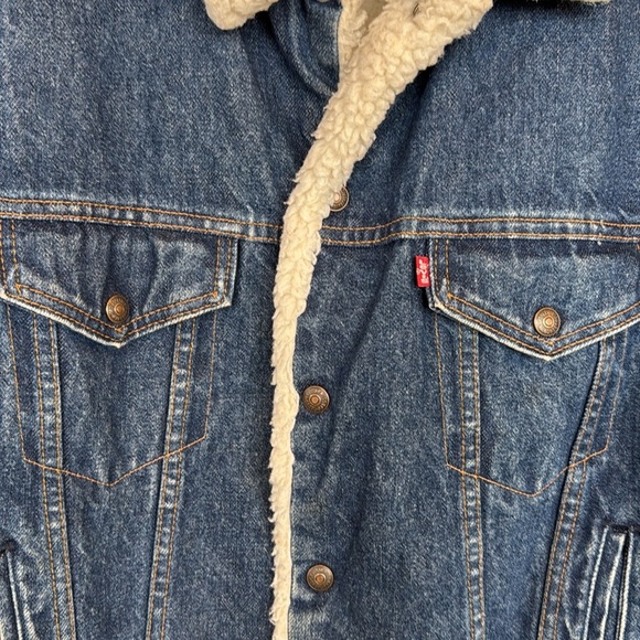 Vintage Levi’s 1980’s Sherpa Lined Blue Denim Jacket Made in USA Size 46R - Picture 3 of 7